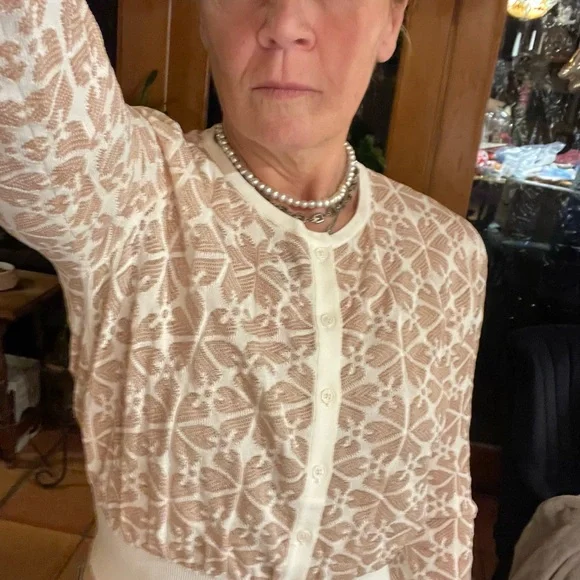 Alexander McQueen Elegant Lace Button-Up sweater- Cream and tan - Picture 8 of 8